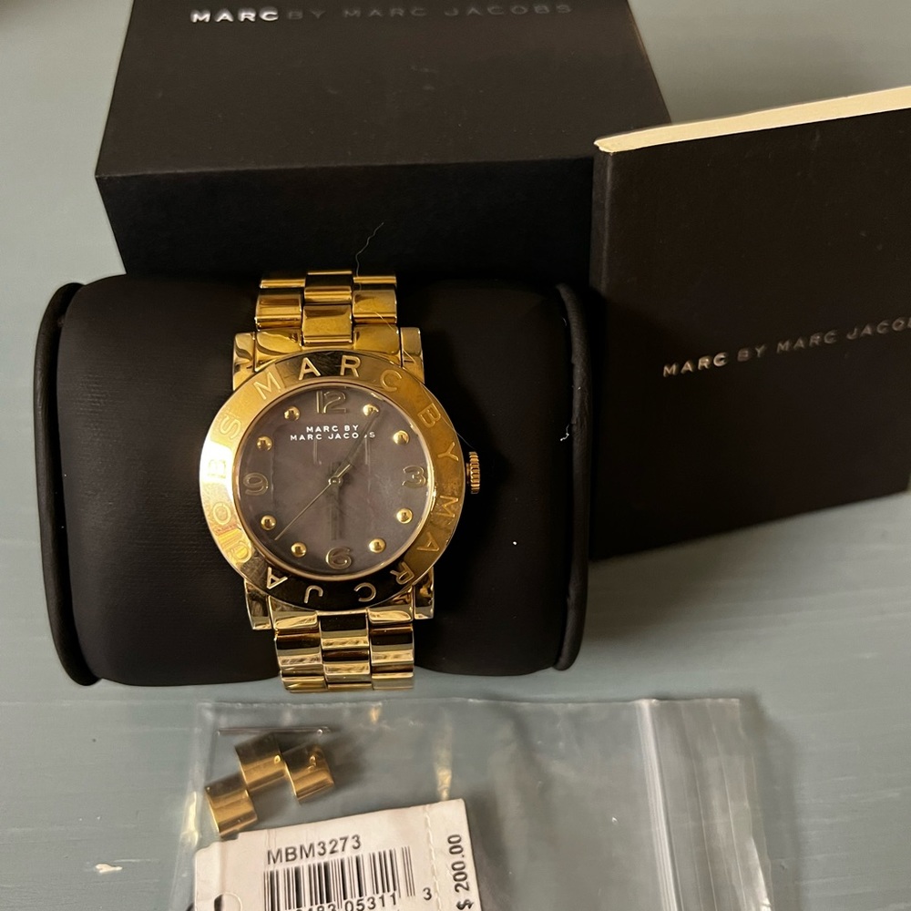 Preowned Gold Marc by Marc Jacobs watch